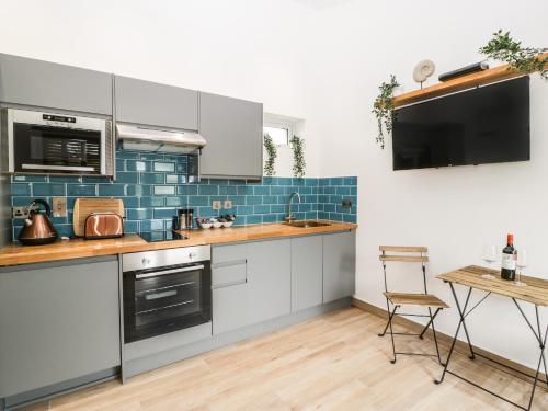 酒店外观, The Netherend Inn - Pet Friendly Haven in 伍拉斯顿