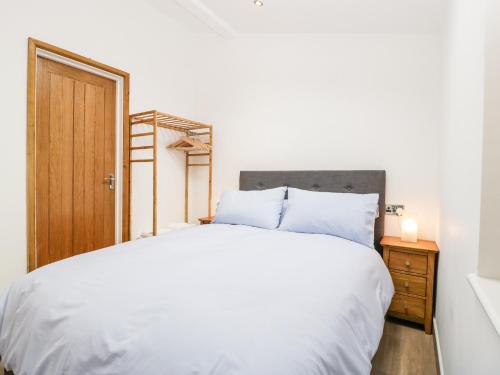 酒店外观, The Netherend Inn - Pet Friendly Haven in 伍拉斯顿