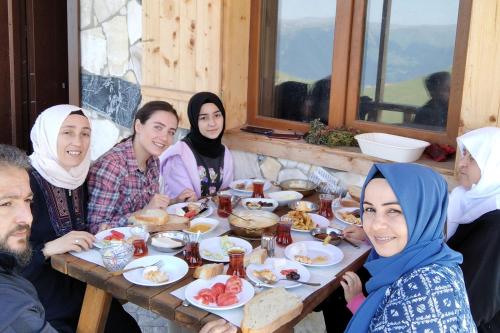 MiGRORAŞ OTEL&RESTAURANT-KARESTER YAYLASI