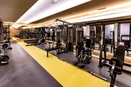 Viking Park Hotel - image 12