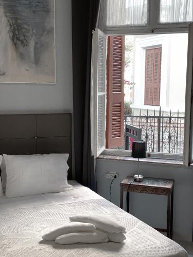 Double Room image 10
