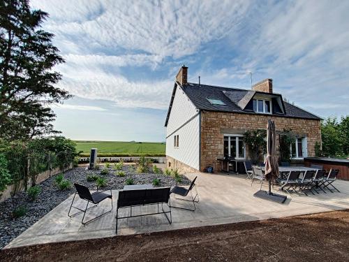 Au Mont Chez Vous #Jacuzzi et Vue Mont-St-Michel#