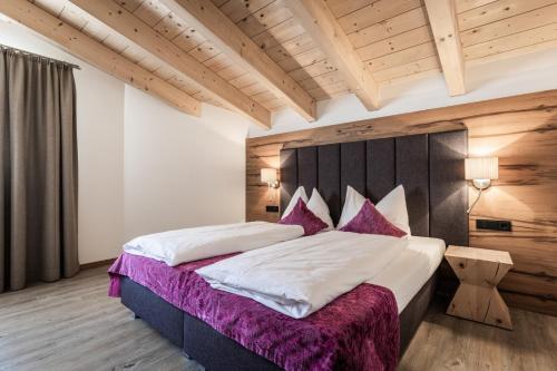 366447985 Hotel Sonnegg