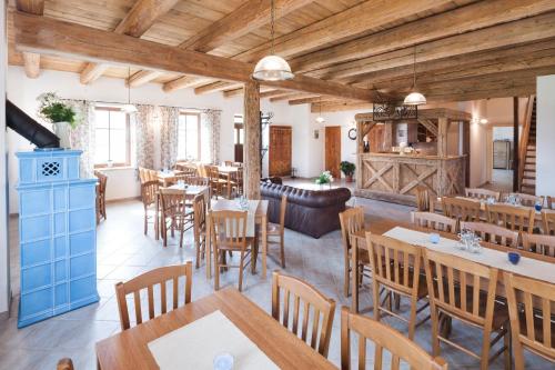 ห้องอาหาร, Penzion Na Belisku in เบรซินี