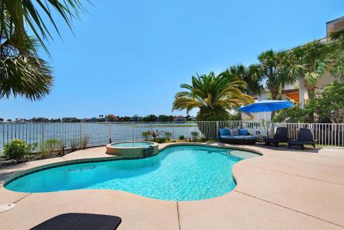 Destiny Palms by RealJoy Vacations - image 3