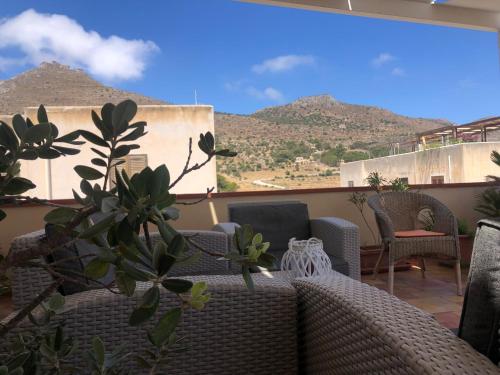 Albergo Bouganville – Favignana Island, CA