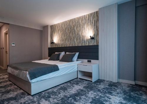 Burc Best Hotel - image 8