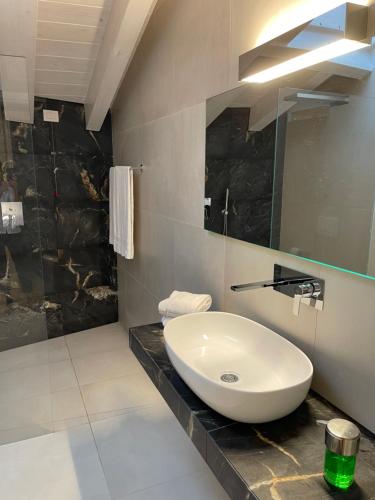 Bathroom, La Casa di Paola in Lovere