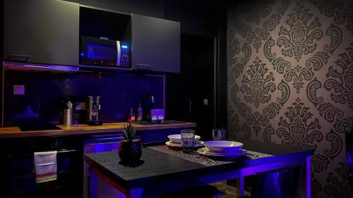 NOUVEAU - LUXURE - Secret Suite - JACUZZI in Melun
