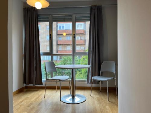 Apartamentos León - image 3