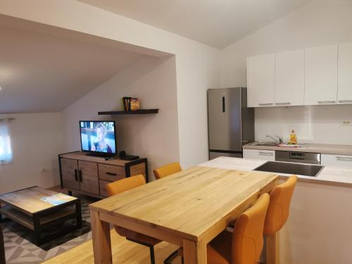 BC Apartments - image 6
