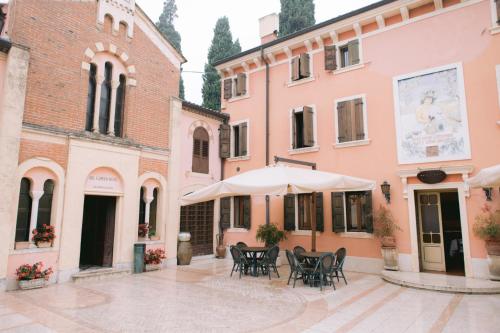 Viesnīcas āriene, BACCO D'ORO Wine & Relais in Mezzane Di Sotto