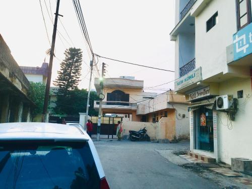 Trimrooms Shree Mata Palace, Katra Bus Stand