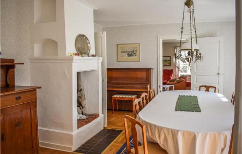 廚房, Lovely Home In Åryd With Kitchen (Lovely Home In Aryd With Kitchen) in 索德奧斯特
