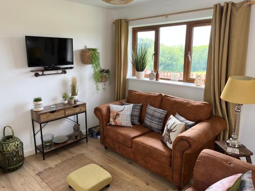 Oak Valley Lodges & Camping, Pett