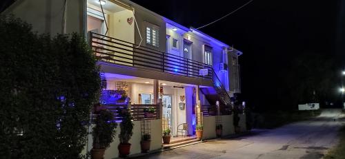  Kostas Apartments in Kourouta