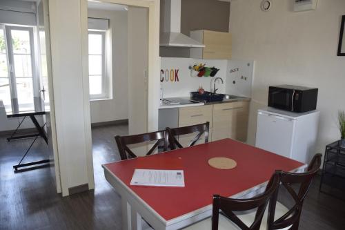 廚房, 阿爾瑪公寓式酒店 (Appart-alma) in 塞夫勒河畔聖洛朗