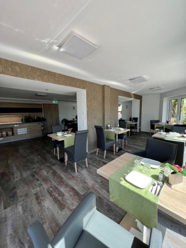 Makanan dan Minuman, Hotel Ocean in Norden