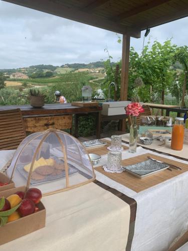Food and beverages, ScholaBnb “ percorso esperenziale di vita rurale sostenibile” in Lapedona