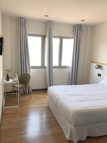 Hotel As Hortensias 4