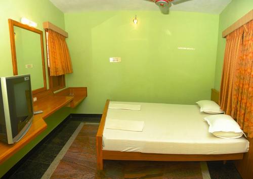 Vinodhara Guest House