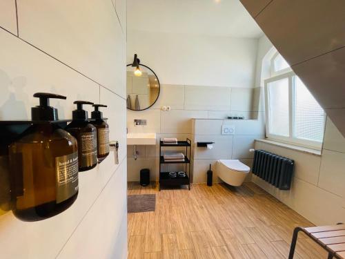 Bathroom, Kaiserliche Post Suites Bevensen-Ferienwohnung in Bad Bevensen