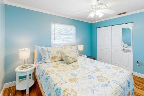 Beach & Gulf Escape, Holmes Beach (photo 10)