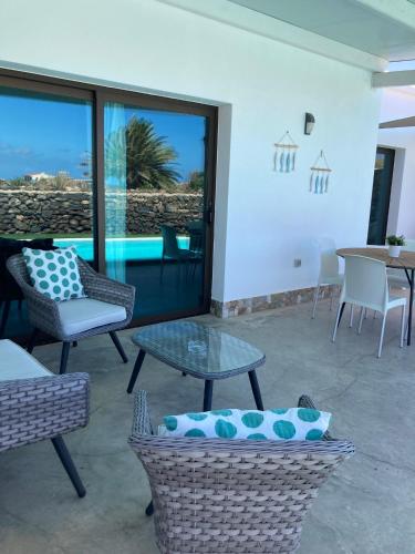 2 bedrooms villa with sea view private pool and enclosed garden at El Roque El Cotillo 1 km away from the beach