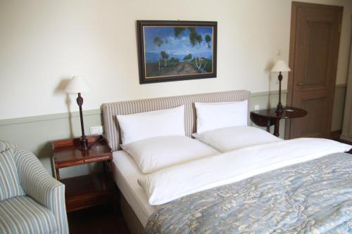 1 queen bed