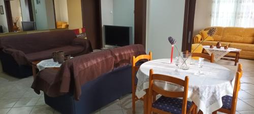Facilities, KALLIOPI'S HOUSE in Avdhira