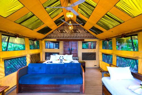 Barefoot Manta Island Resort in Insulele Yasawa