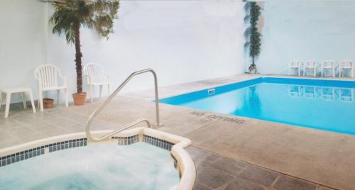 泳池, MountainView Hotel Merritt in 梅里特(BC)