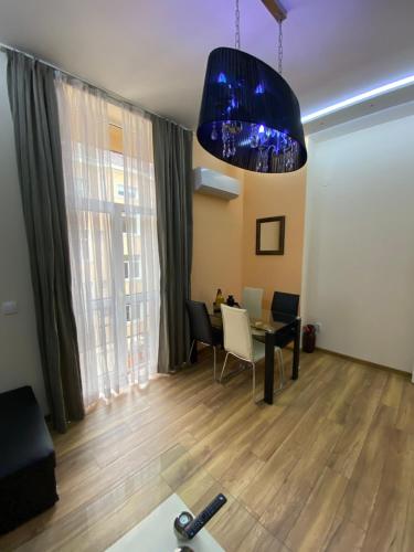 Cozy apartment in downtown Sofia - Tsar Samuil Street, Sofia (Foto 8)