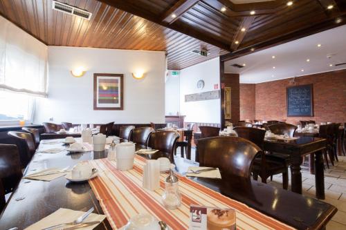 餐廳, 蒙蒂阿爾酒店 (Hotel Mondial) in 朗根費爾德/萊茵蘭