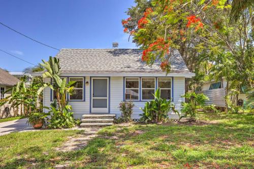 Lovely Cottage Near Downtown Stuart and Beaches in Stuart, USA