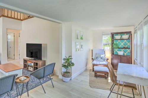 Lovely Cottage Near Downtown Stuart and Beaches in Stuart, USA
