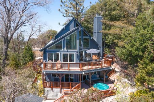 Stunning Lake Arrowhead Home Decks and Hot Tub