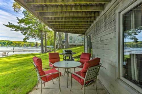 Lakefront Condo with Boat Dock and Slip Access! - Apartment - Glen Arbor