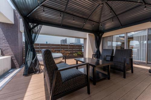 Penthouse Apartment image 2
