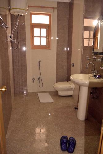 Hotel Al Azrah – Srinagar, PA