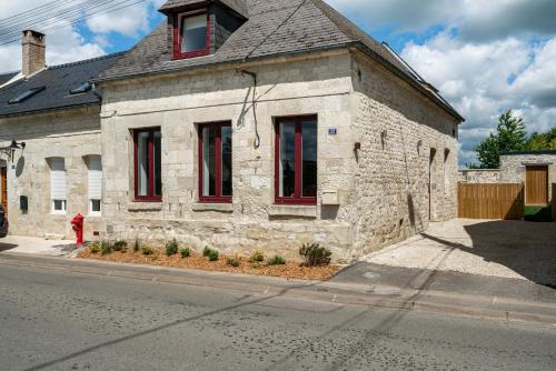 Hotelli välisilme, Au Café des Souvenirs (Au Cafe des Souvenirs) in Rozoy-sur-Serre