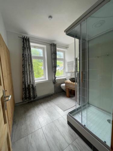 Ванна кімната, Alpin Rose Appartement in Земмерінґ