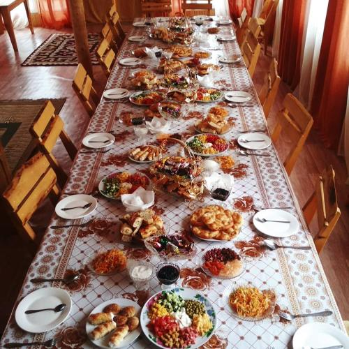 Yiyecek ve İçecekler, Guest house CBT Chon-Kemin in Shabdan