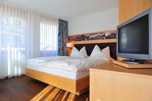 Hotel Aristella Swissflair - image 8