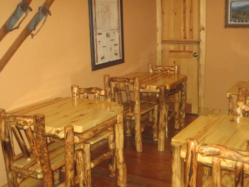 Εστιατόριο, NEW SUMMIT INN in Φρίσκο(Κολοράντο)