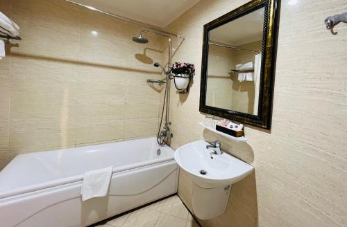 ホワイト ライオン ホテル