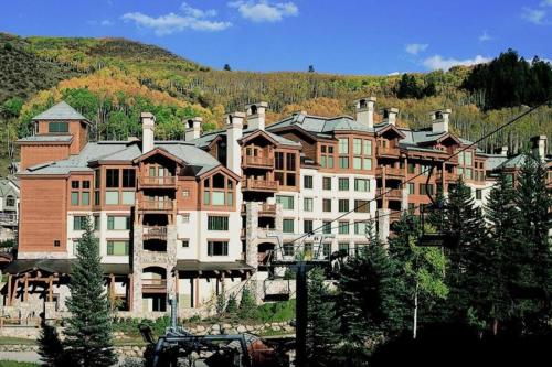 Beaver Creek Elkhorn Lodge 2 Bedroom Residence With Ski In, Ski Out Access And A Short Walk To Beaver Creek Village