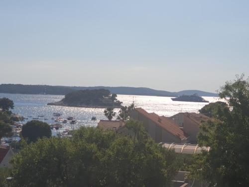 One-Bedroom Apartment with Sea View (2 Adults)