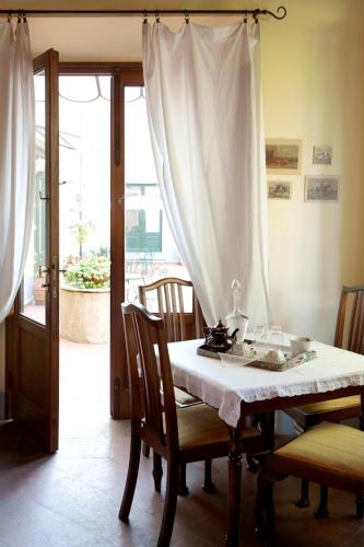 Triple Room with Terrace image 4