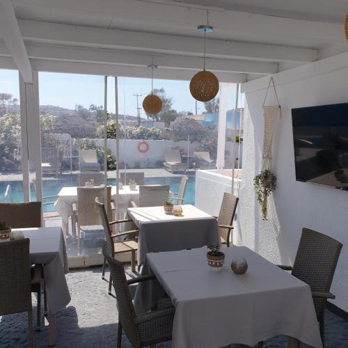 Facilities, Youth Hostel Anna in Santorini